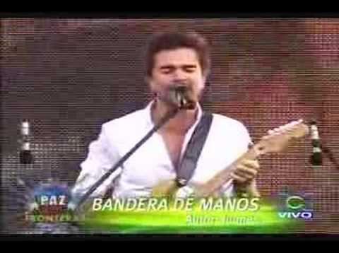 Ver Video de Juanes 3ERA PARTE DE JUANES - BANDERA DE MANOS